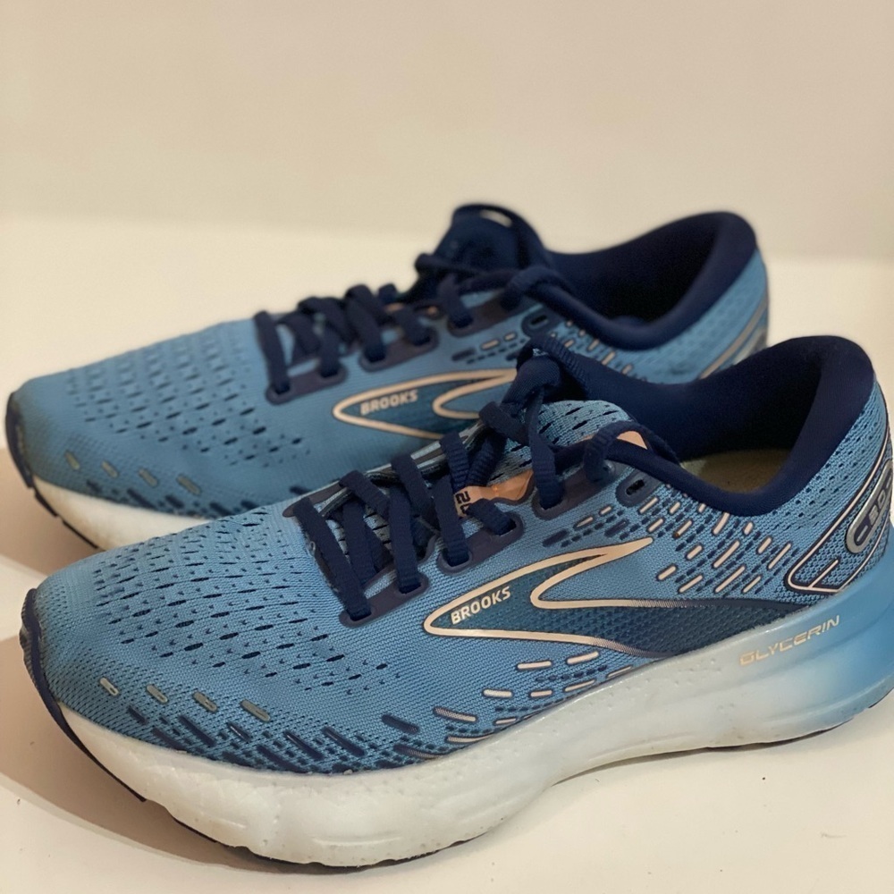 Brooks Women's Glycerin GTS 20 Supportive Running Shoe Size 6.5
